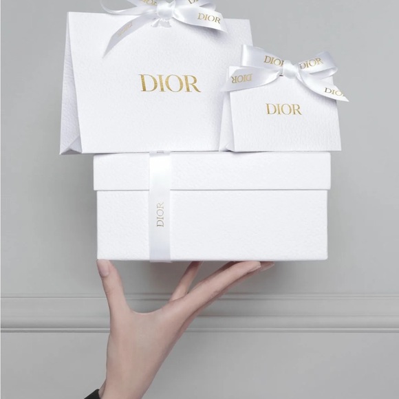 2 x Dior white small gift bag - Picture 12 of 13